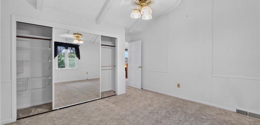2303 Lynn Road, Excelsior Springs, MO 64024