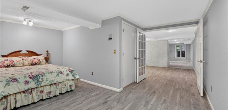 2303 Lynn Road, Excelsior Springs, MO 64024
