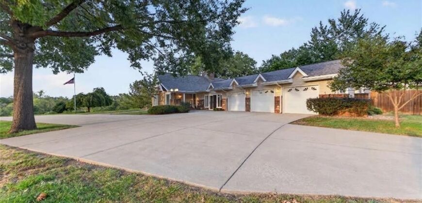 2303 Lynn Road, Excelsior Springs, MO 64024