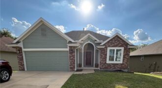 11216 N Lewis Avenue, Kansas City, MO 64157