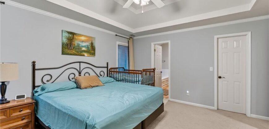 1100 Silverleaf Lane, Liberty, MO 64068
