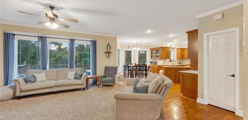 1100 Silverleaf Lane, Liberty, MO 64068