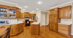 1100 Silverleaf Lane, Liberty, MO 64068