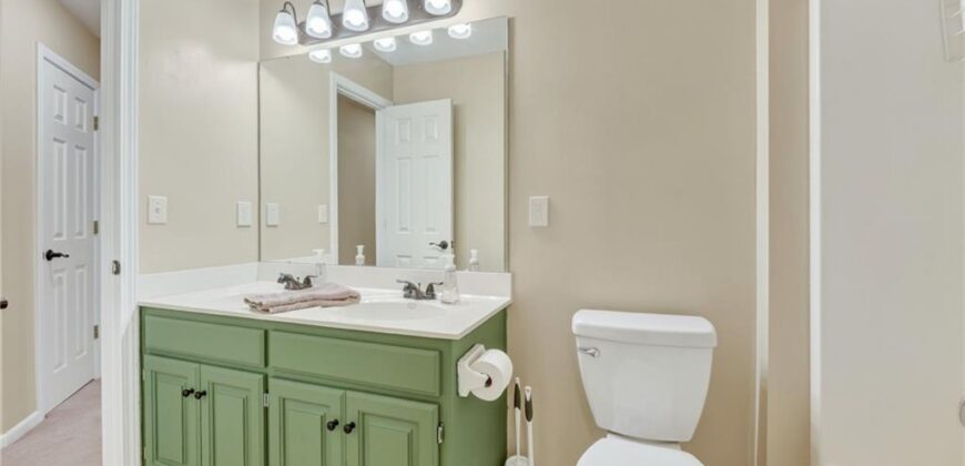 1100 Silverleaf Lane, Liberty, MO 64068
