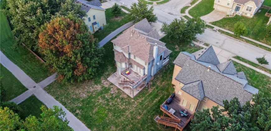 1100 Silverleaf Lane, Liberty, MO 64068