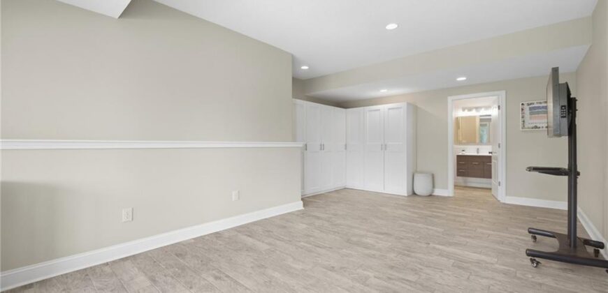 7808 N Chatham Avenue, Kansas City, MO 64151