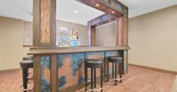 7808 N Chatham Avenue, Kansas City, MO 64151
