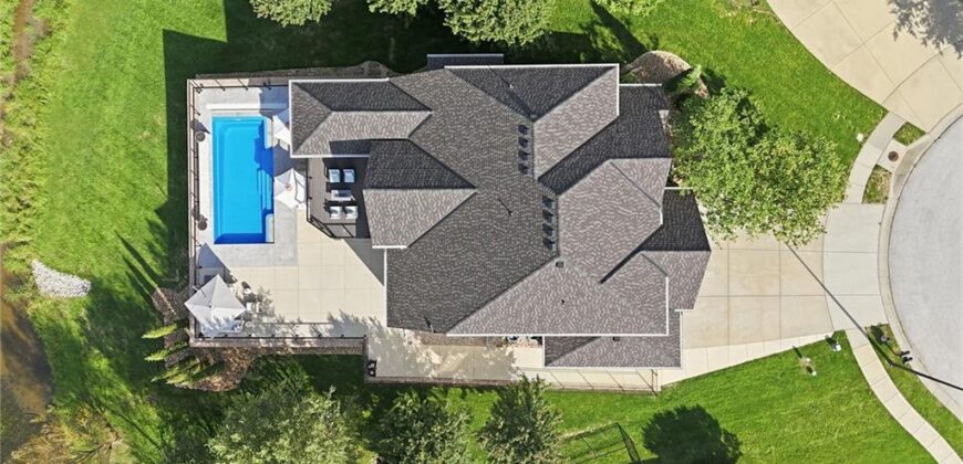 7808 N Chatham Avenue, Kansas City, MO 64151