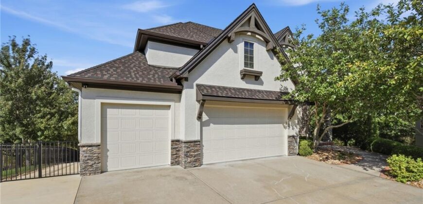 7808 N Chatham Avenue, Kansas City, MO 64151
