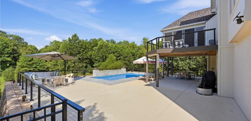 7808 N Chatham Avenue, Kansas City, MO 64151