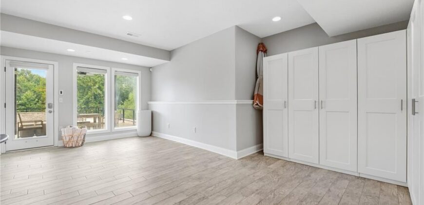 7808 N Chatham Avenue, Kansas City, MO 64151