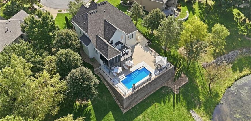7808 N Chatham Avenue, Kansas City, MO 64151