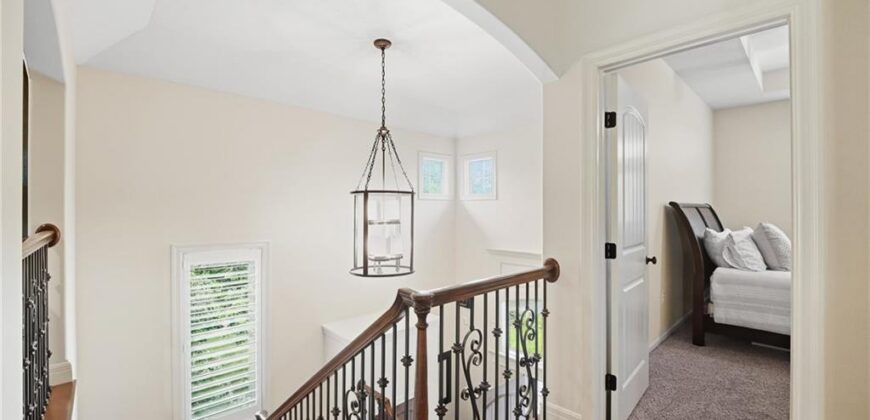 7808 N Chatham Avenue, Kansas City, MO 64151
