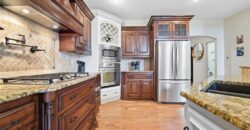 7808 N Chatham Avenue, Kansas City, MO 64151