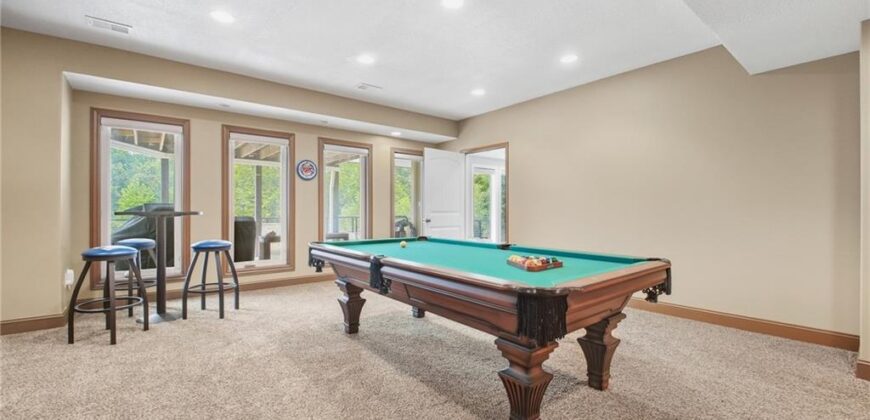 7808 N Chatham Avenue, Kansas City, MO 64151