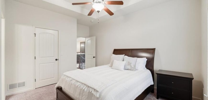 7808 N Chatham Avenue, Kansas City, MO 64151