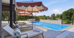 7808 N Chatham Avenue, Kansas City, MO 64151