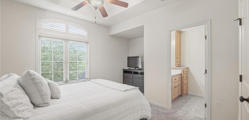7808 N Chatham Avenue, Kansas City, MO 64151