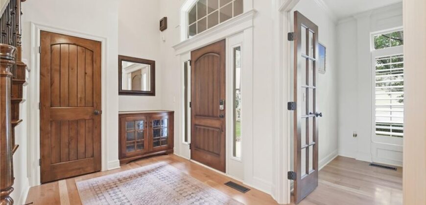 7808 N Chatham Avenue, Kansas City, MO 64151