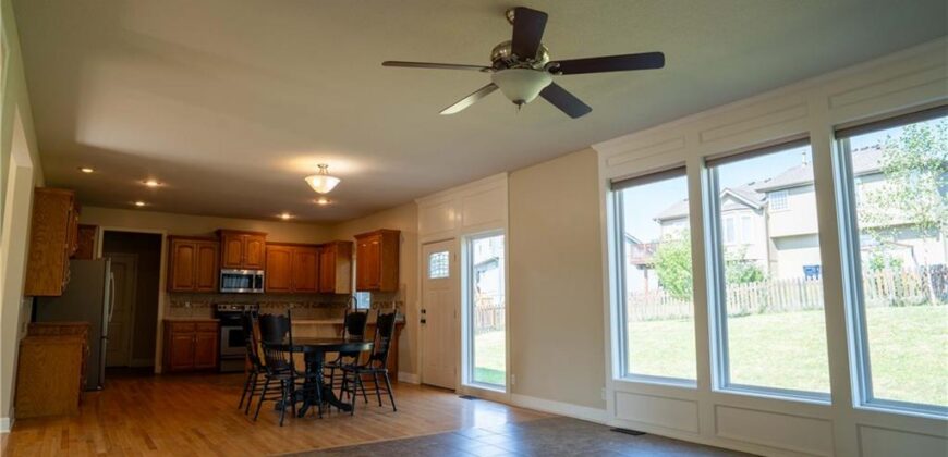 10760 N Laurel Avenue, Kansas City, MO 64157
