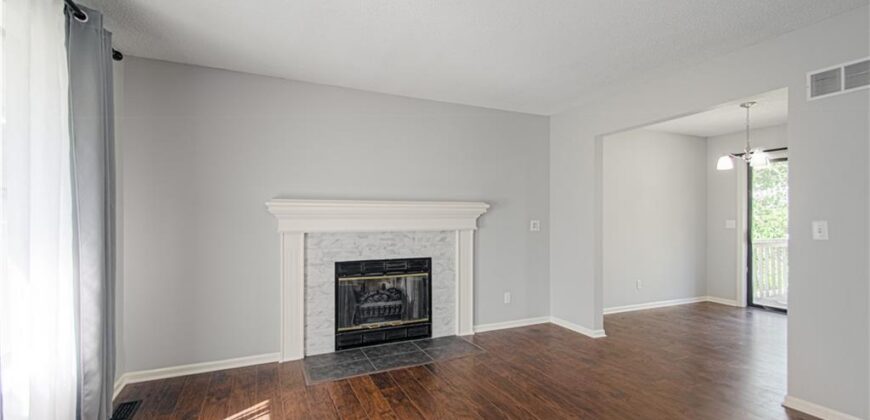 8904 NE 72nd Street, Kansas City, MO 64158
