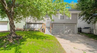 8904 NE 72nd Street, Kansas City, MO 64158