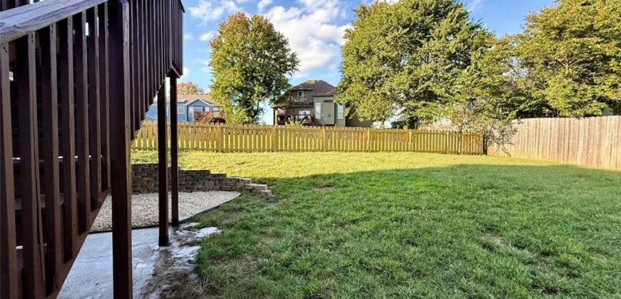 2302 Woodland Circle, Kearney, MO 64060