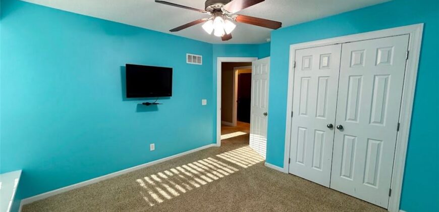 2302 Woodland Circle, Kearney, MO 64060