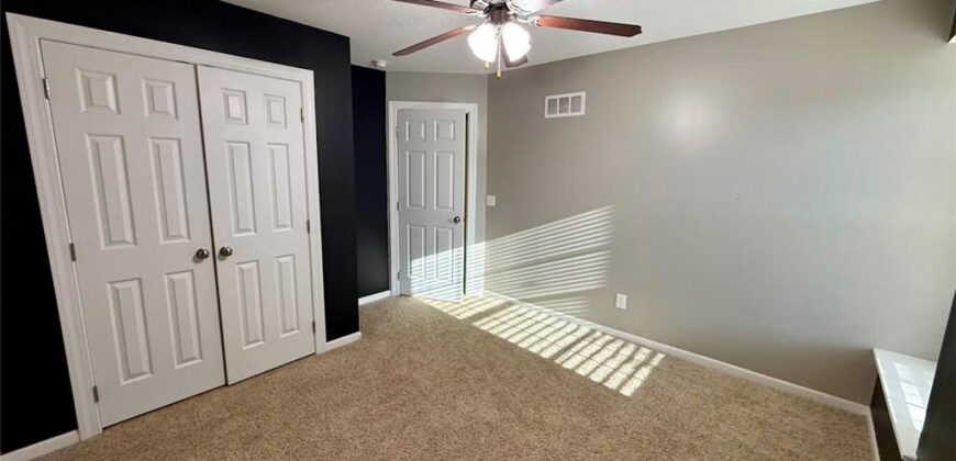 2302 Woodland Circle, Kearney, MO 64060
