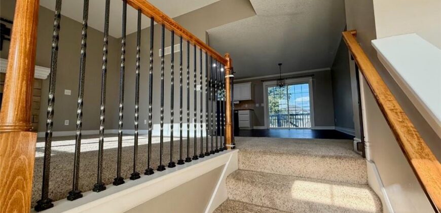 2302 Woodland Circle, Kearney, MO 64060
