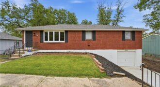 4005 NW 52nd Street, Riverside, MO 64150
