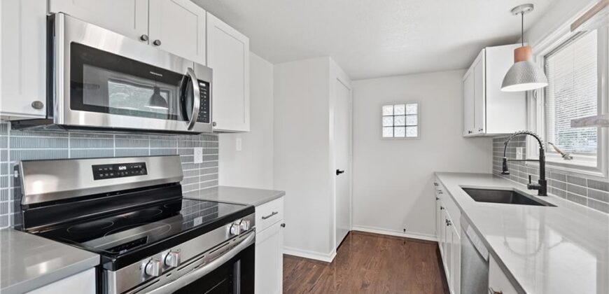 4005 NW 52nd Street, Riverside, MO 64150