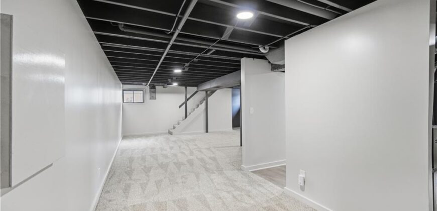 4005 NW 52nd Street, Riverside, MO 64150