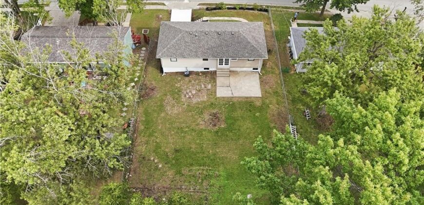 4005 NW 52nd Street, Riverside, MO 64150