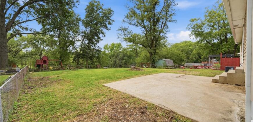 4005 NW 52nd Street, Riverside, MO 64150