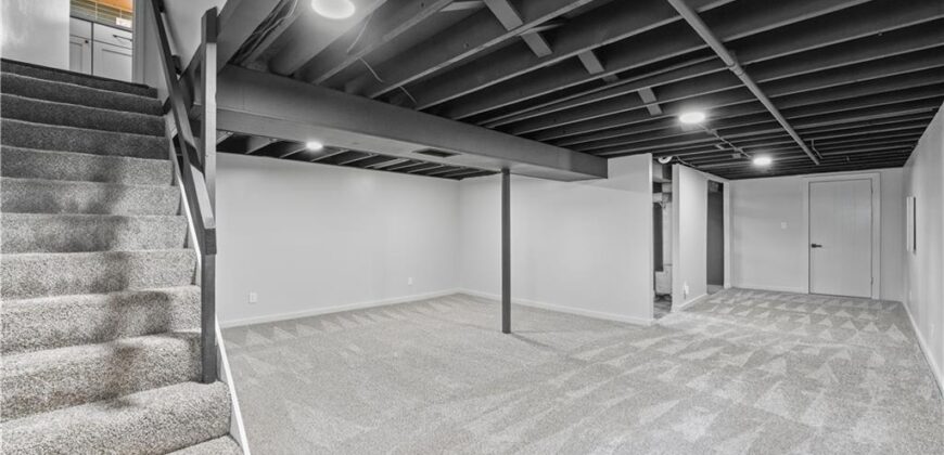 4005 NW 52nd Street, Riverside, MO 64150