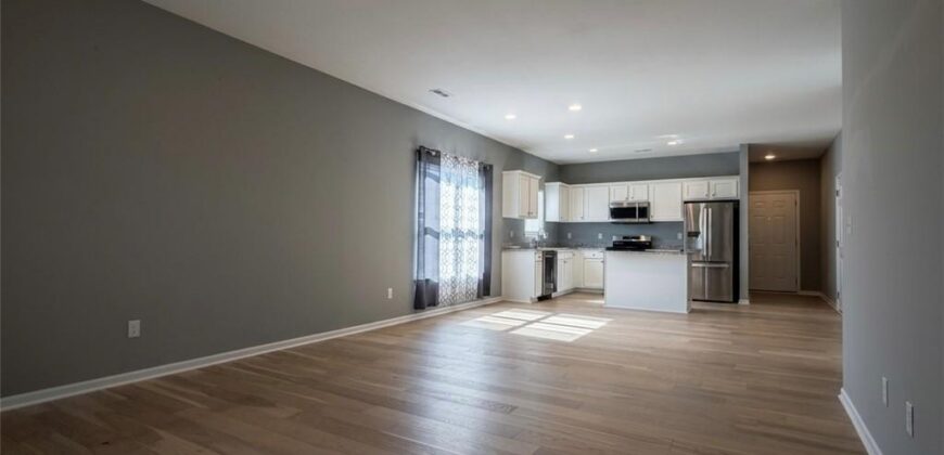 7712 NW 124 Street, Kansas City, MO 64163