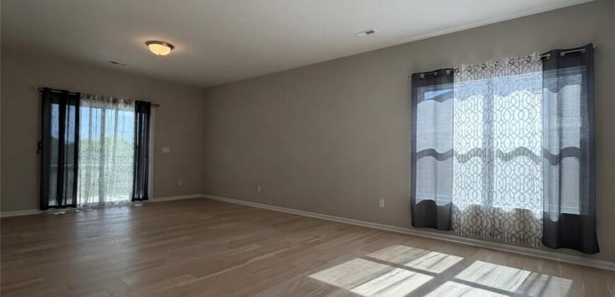 7712 NW 124 Street, Kansas City, MO 64163