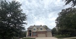 9216 N Manning Avenue, Kansas City, MO 64157