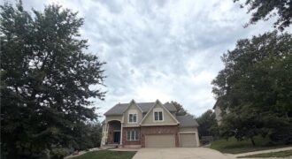 9216 N Manning Avenue, Kansas City, MO 64157