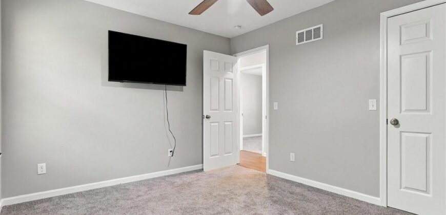 314 E 17th Street, Kearney, MO 64060