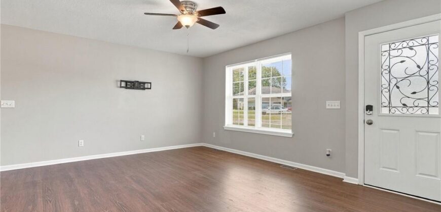 314 E 17th Street, Kearney, MO 64060