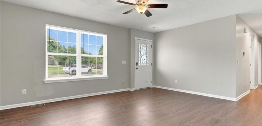 314 E 17th Street, Kearney, MO 64060