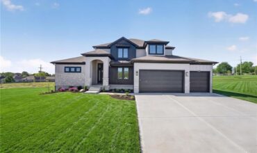 8325 NE 76th Terrace, Kansas City, MO 64158