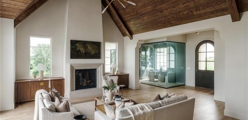 10800 N Ewing Avenue, Kansas City, MO 64156