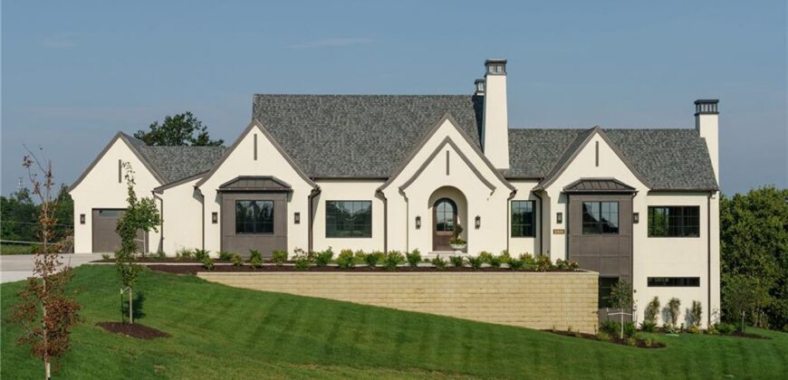 10800 N Ewing Avenue, Kansas City, MO 64156