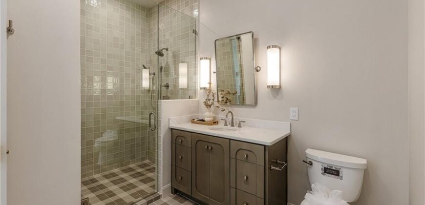 10800 N Ewing Avenue, Kansas City, MO 64156
