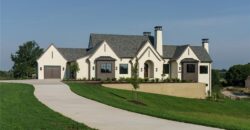 10800 N Ewing Avenue, Kansas City, MO 64156