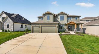 8007 NE 77th Street, Kansas City, MO 64158