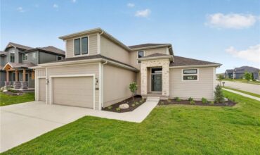 8003 NE 77th Street, Kansas City, MO 64158